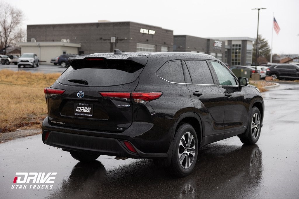 2023 Toyota Highlander Hybrid XLE