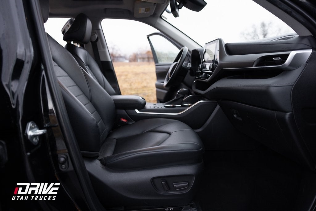 2023 Toyota Highlander Hybrid XLE