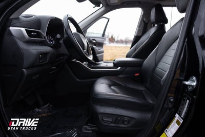 2023 Toyota Highlander Hybrid XLE