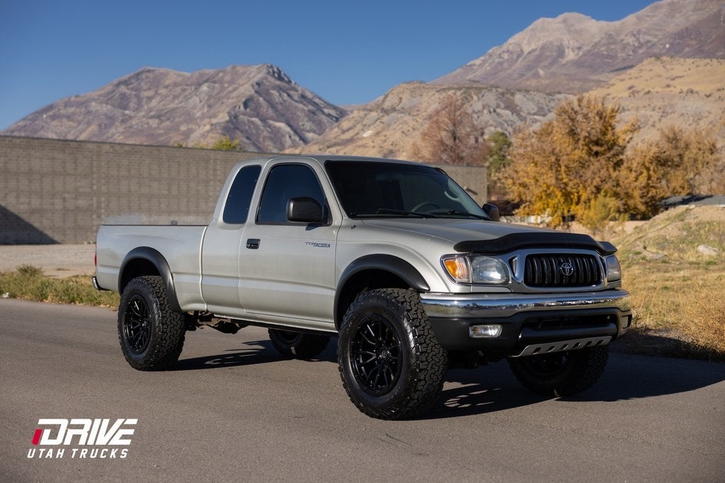 2004 Toyota Tacoma Base V6