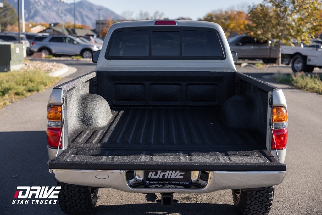 2004 Toyota Tacoma Base V6