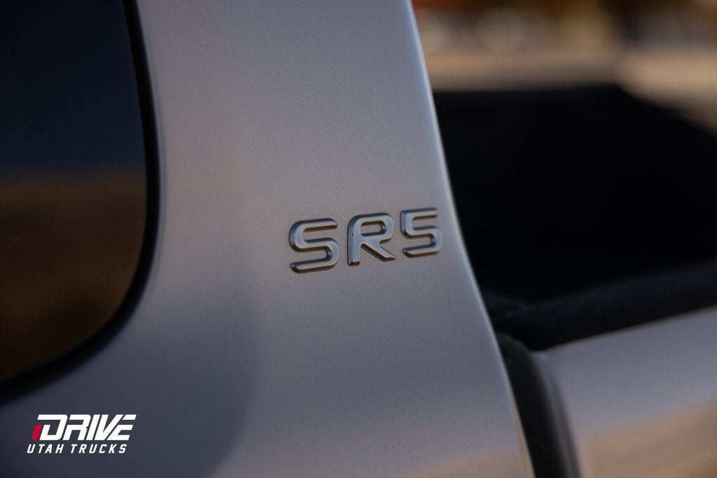 2004 Toyota Tacoma Base V6