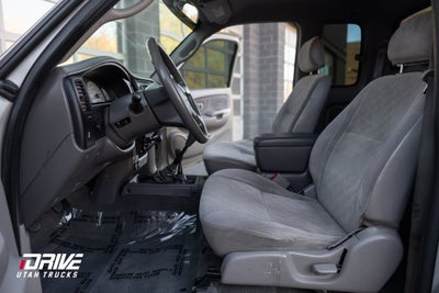 2004 Toyota Tacoma Base V6