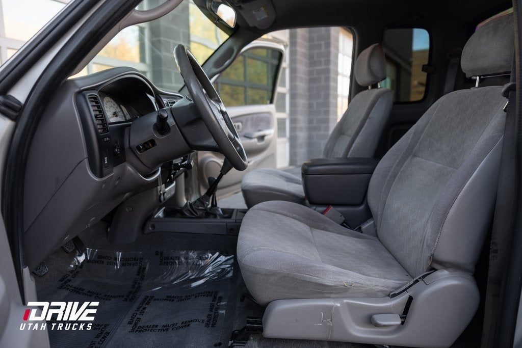 2004 Toyota Tacoma Base V6