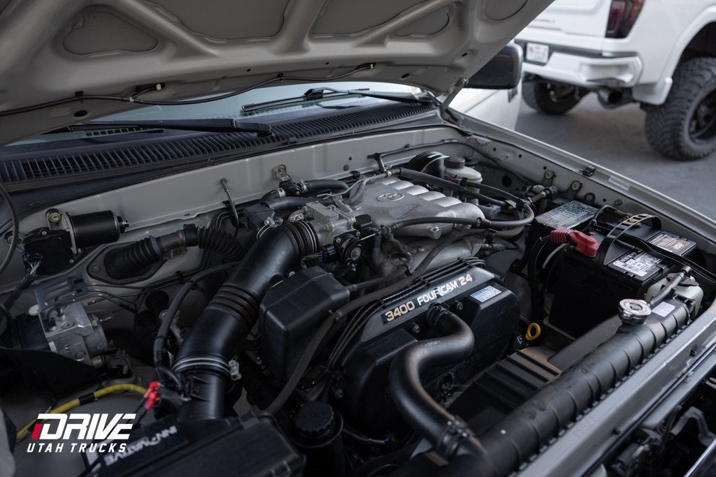 2004 Toyota Tacoma Base V6