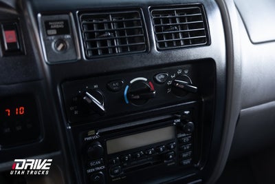 2004 Toyota Tacoma Base V6