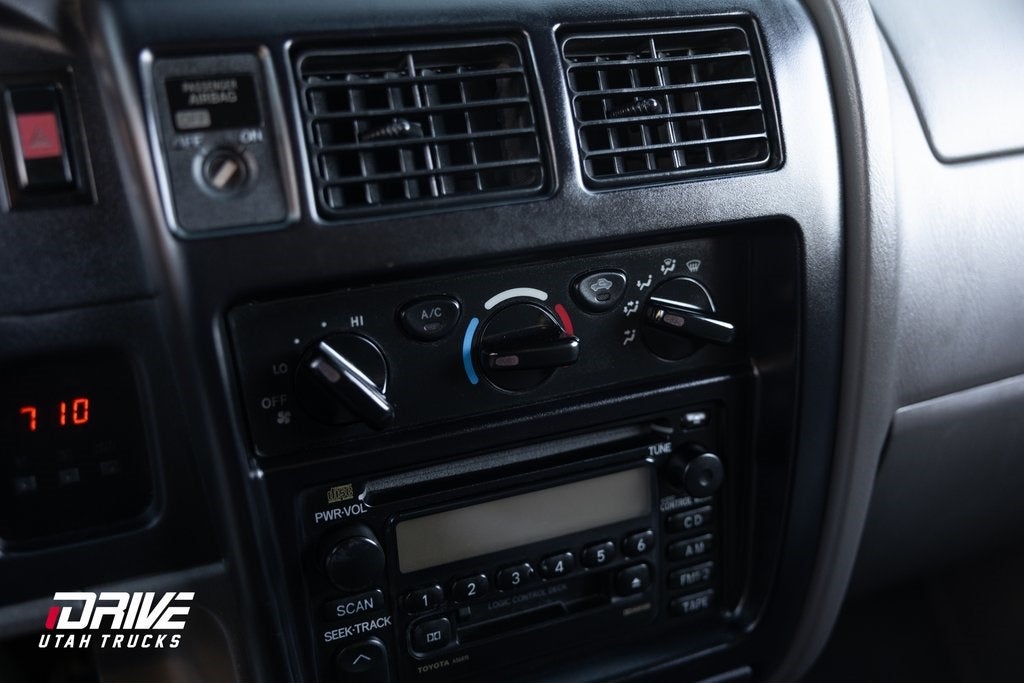 2004 Toyota Tacoma Base V6