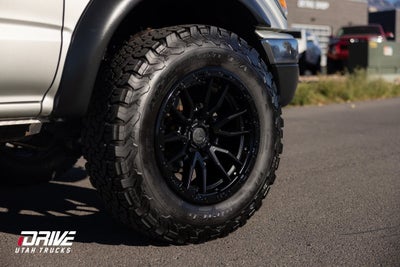 2004 Toyota Tacoma Base V6