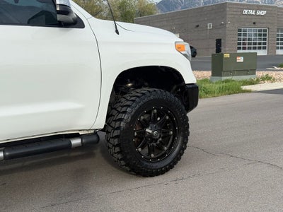 2014 Toyota Tundra Limited CrewMax