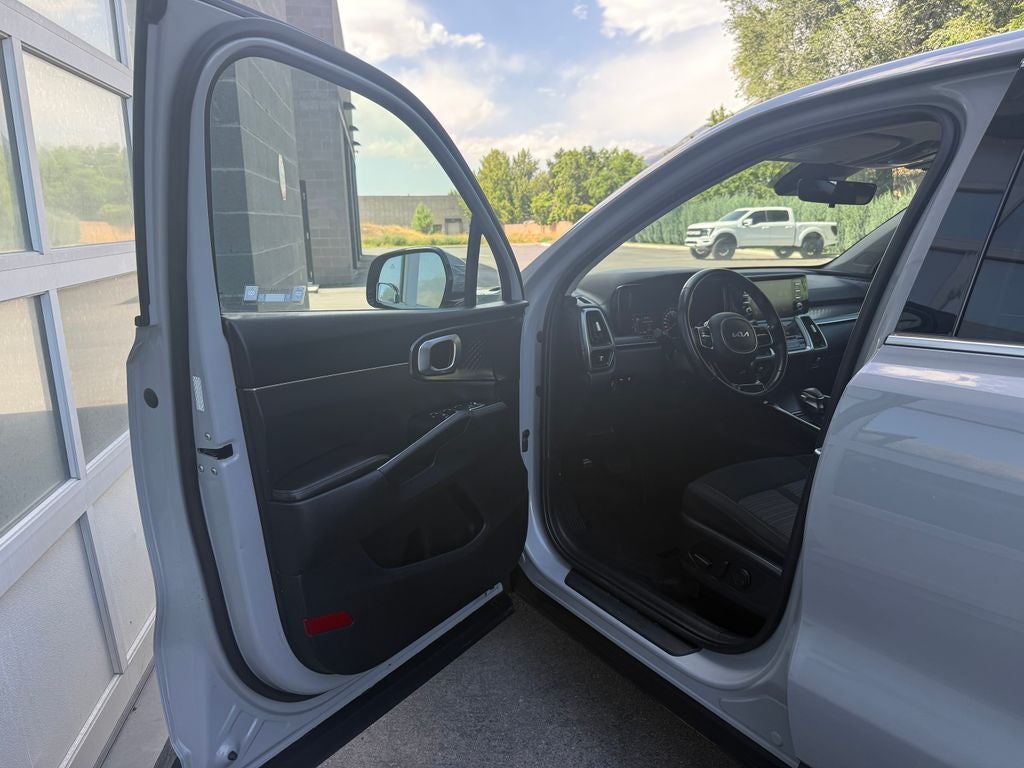 2022 Kia Sorento LX