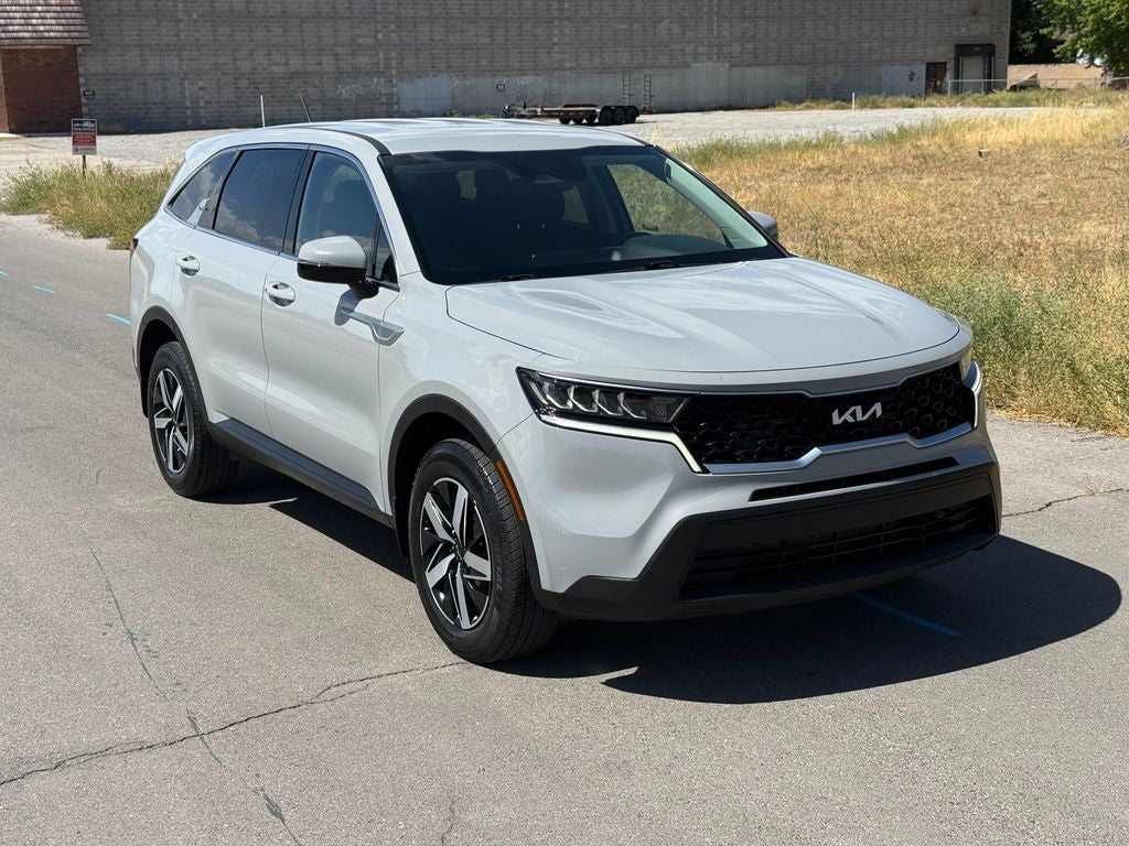 2022 Kia Sorento LX