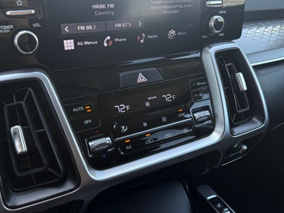 2022 Kia Sorento LX