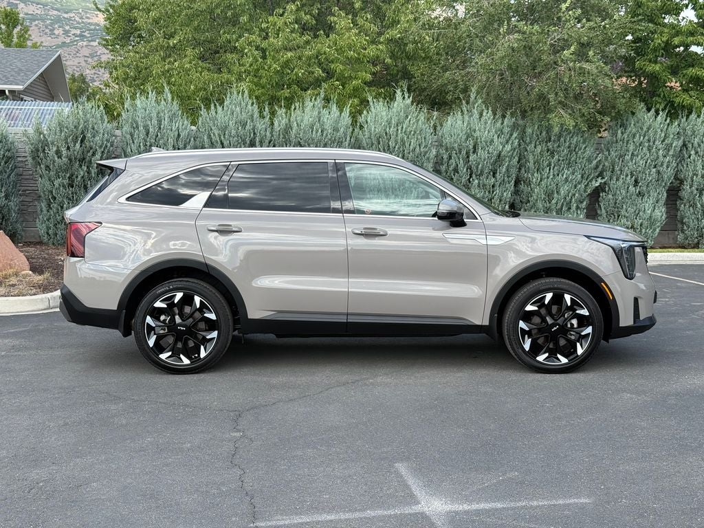 2025 Kia Sorento EX