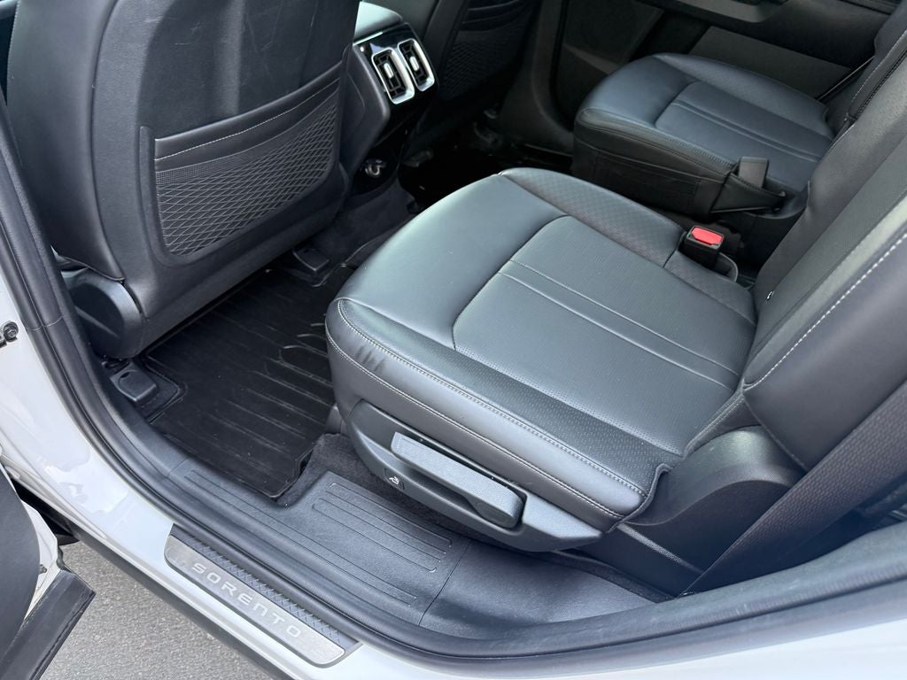 2024 Kia Sorento X-Line EX