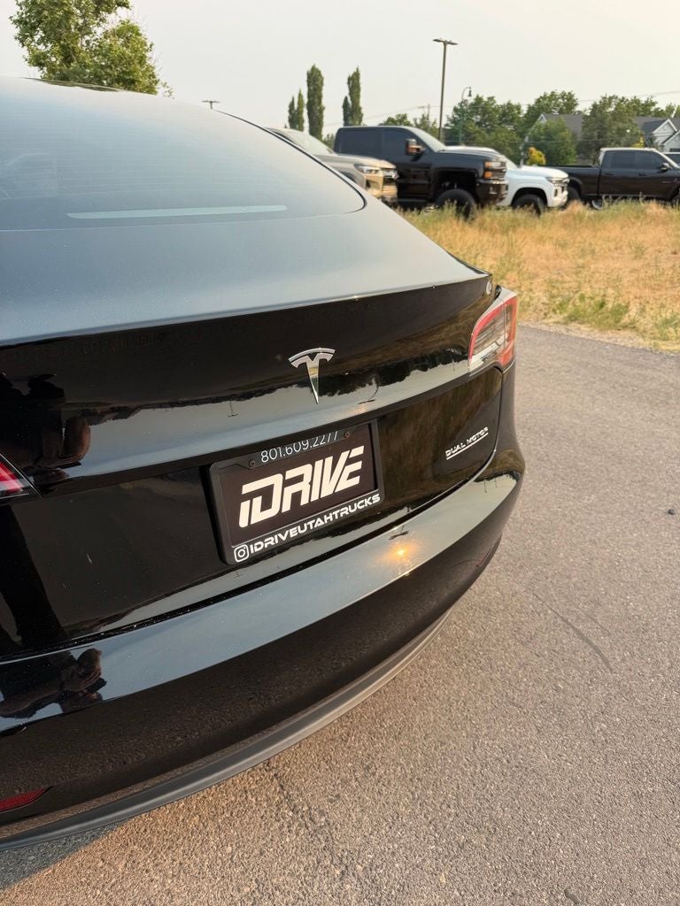 2023 Tesla Model 3 Performance