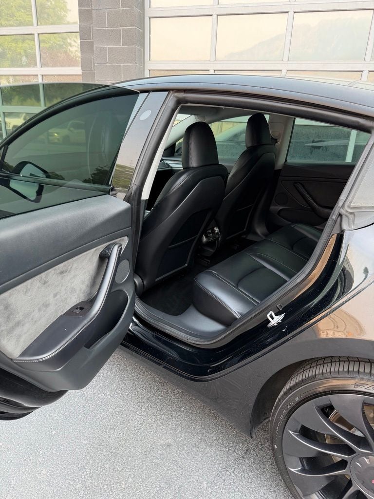 2023 Tesla Model 3 Performance