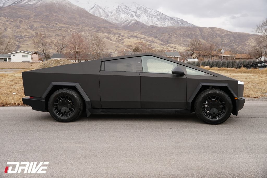 2024 Tesla Cybertruck Base