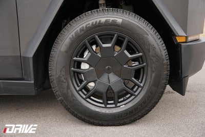 2024 Tesla Cybertruck Base