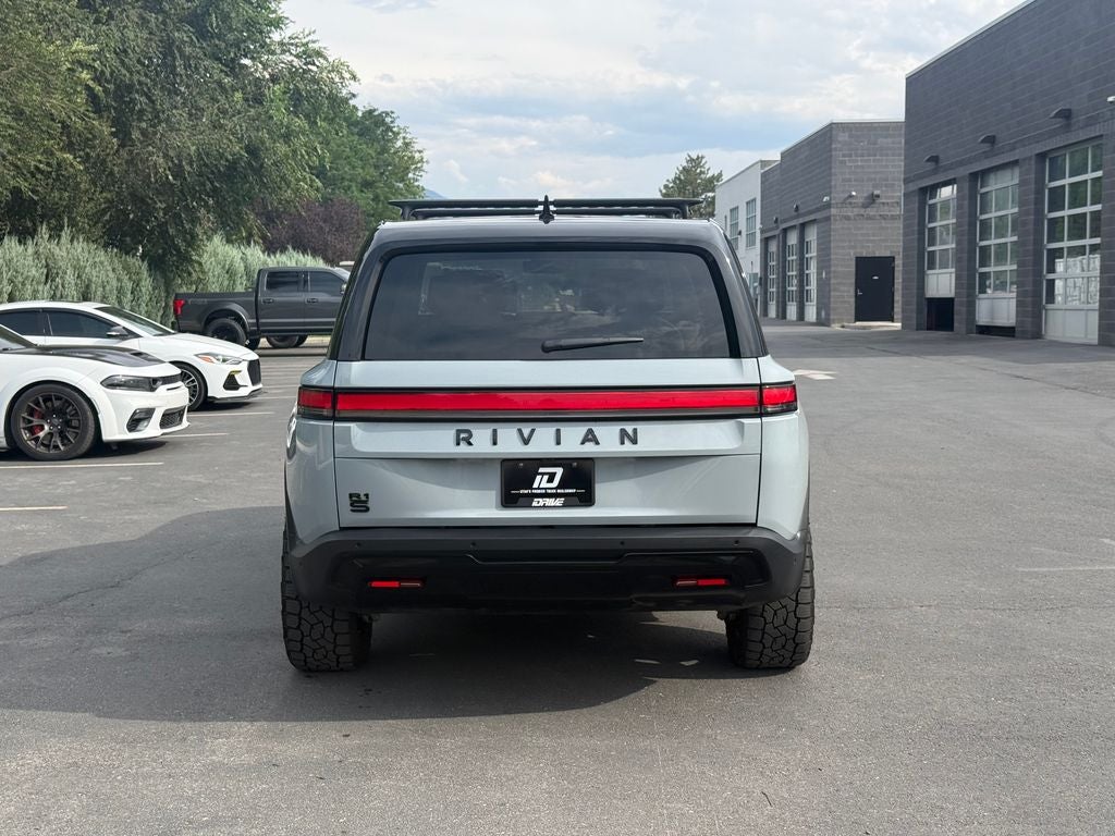 2023 Rivian R1S Adventure