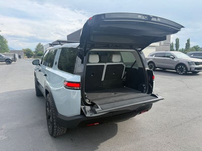 2023 Rivian R1S Adventure
