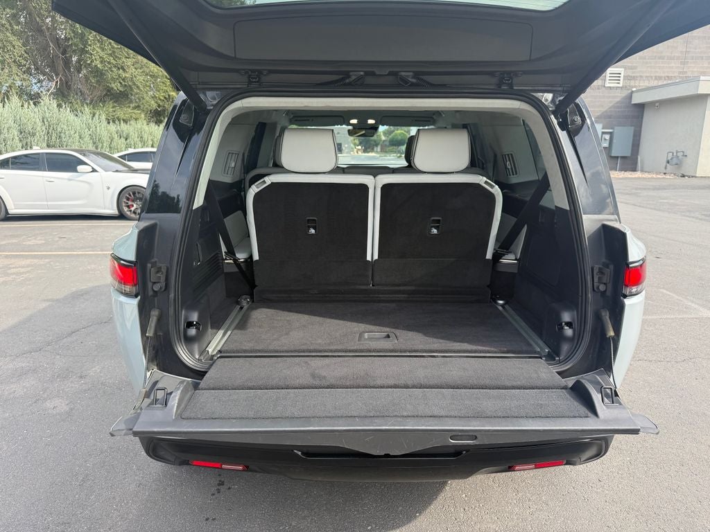 2023 Rivian R1S Adventure