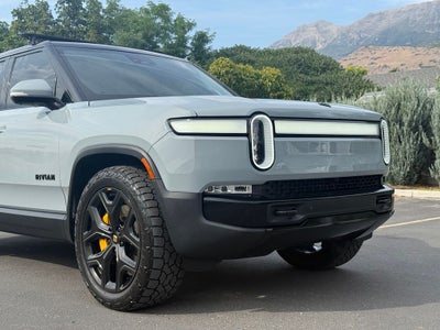 2023 Rivian R1S Adventure
