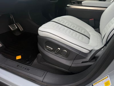 2023 Rivian R1S Adventure