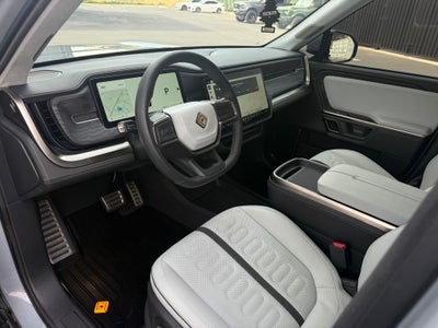 2023 Rivian R1S Adventure