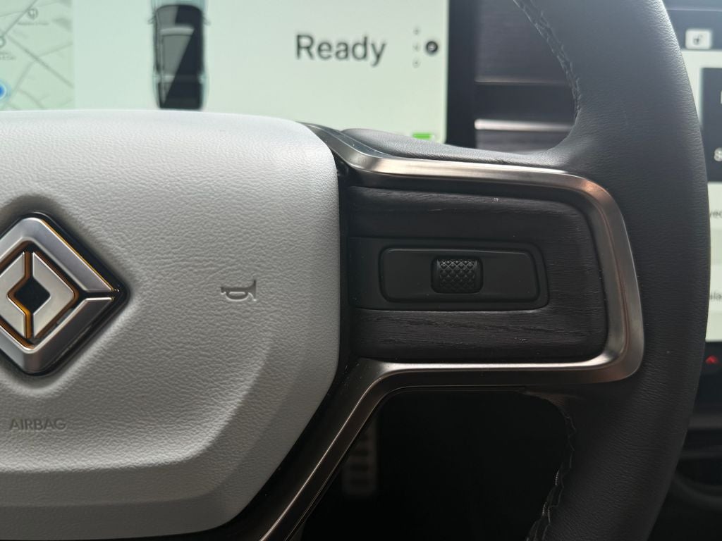 2023 Rivian R1S Adventure