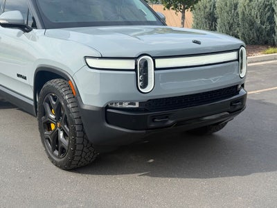2023 Rivian R1S Adventure