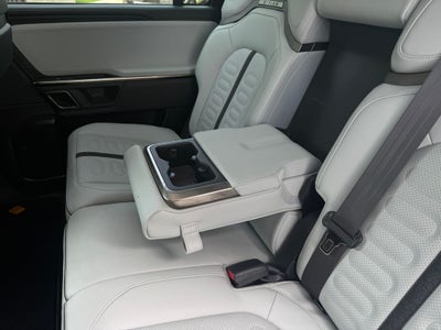 2023 Rivian R1S Adventure