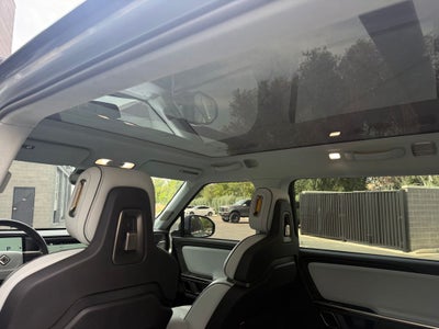 2023 Rivian R1S Adventure