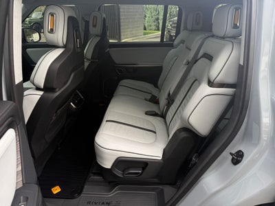 2023 Rivian R1S Adventure