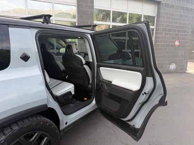 2023 Rivian R1S Adventure