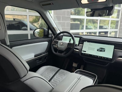 2023 Rivian R1S Adventure