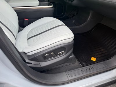 2023 Rivian R1S Adventure
