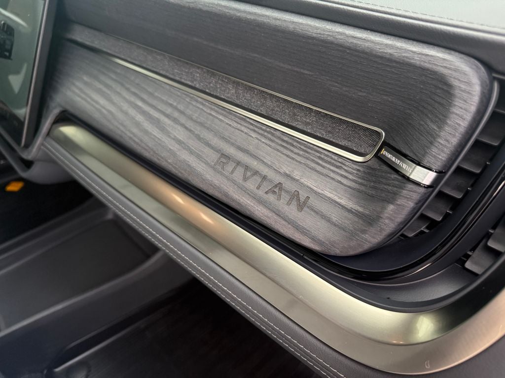 2023 Rivian R1S Adventure