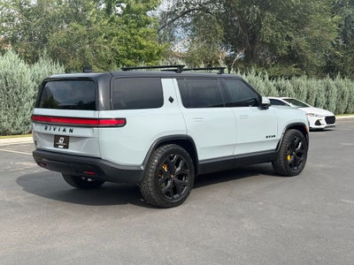 2023 Rivian R1S Adventure