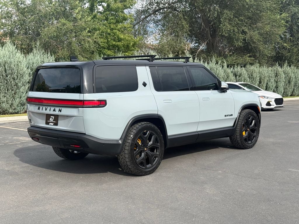 2023 Rivian R1S Adventure