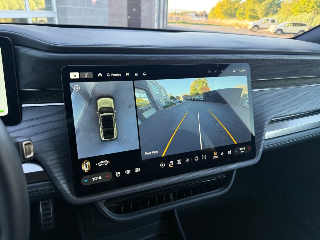 2022 Rivian R1S Launch Edition