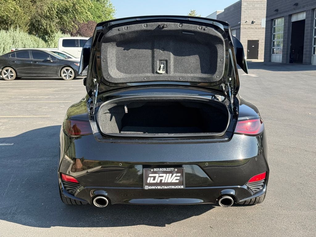 2018 INFINITI Q60 Red Sport 400
