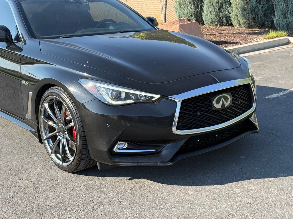 2018 INFINITI Q60 Red Sport 400