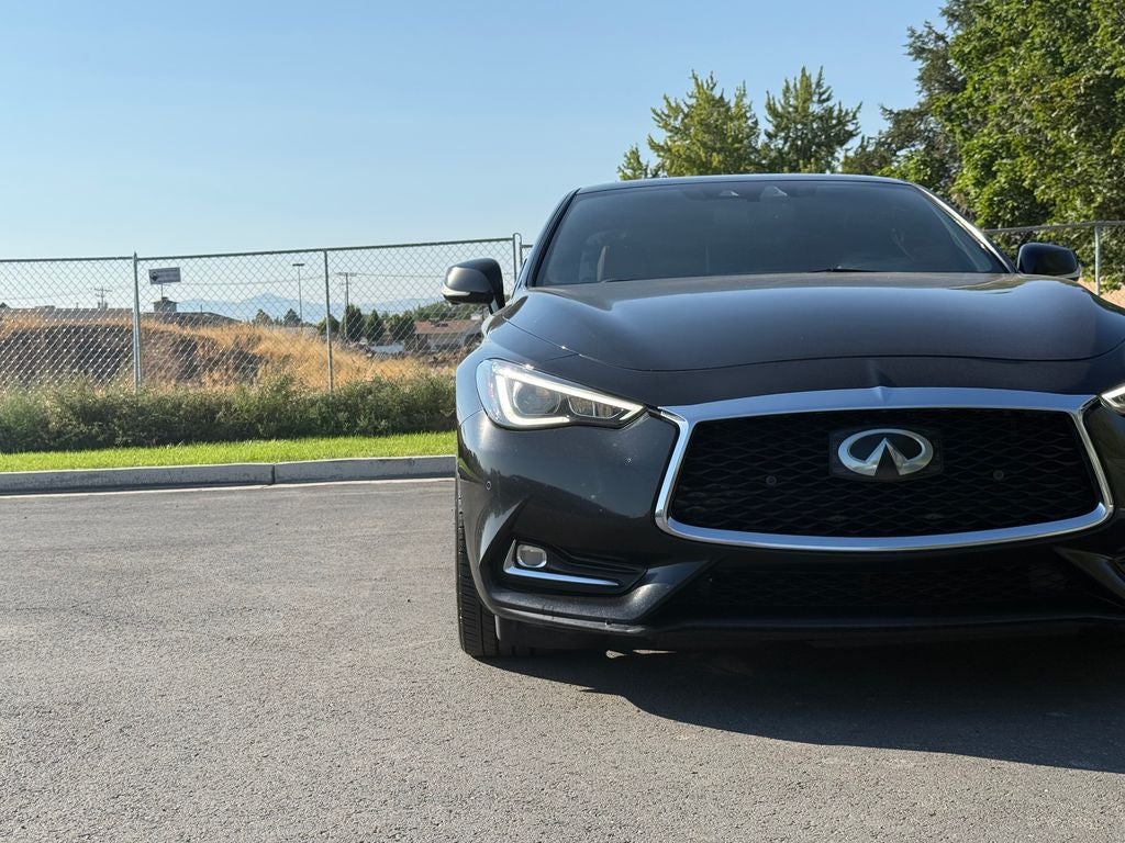 2018 INFINITI Q60 Red Sport 400