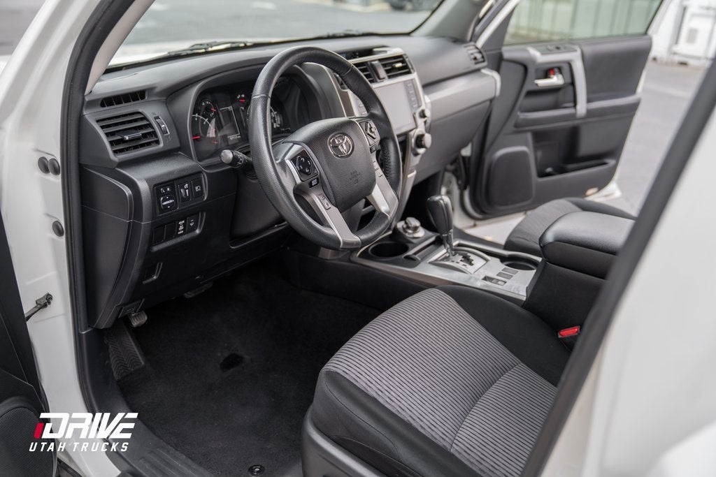 2022 Toyota 4Runner SR5