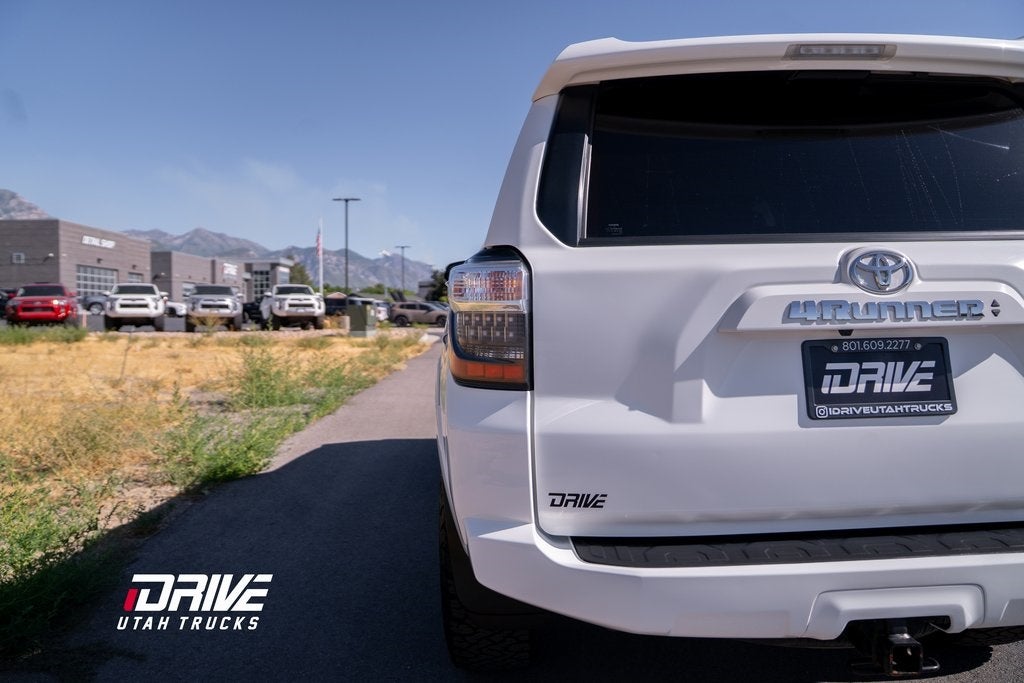 2022 Toyota 4Runner SR5