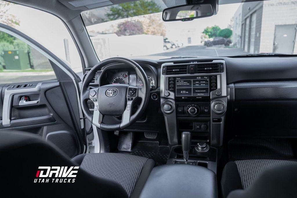 2022 Toyota 4Runner SR5