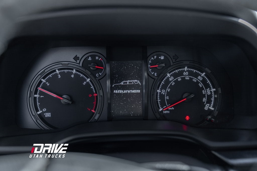 2022 Toyota 4Runner SR5