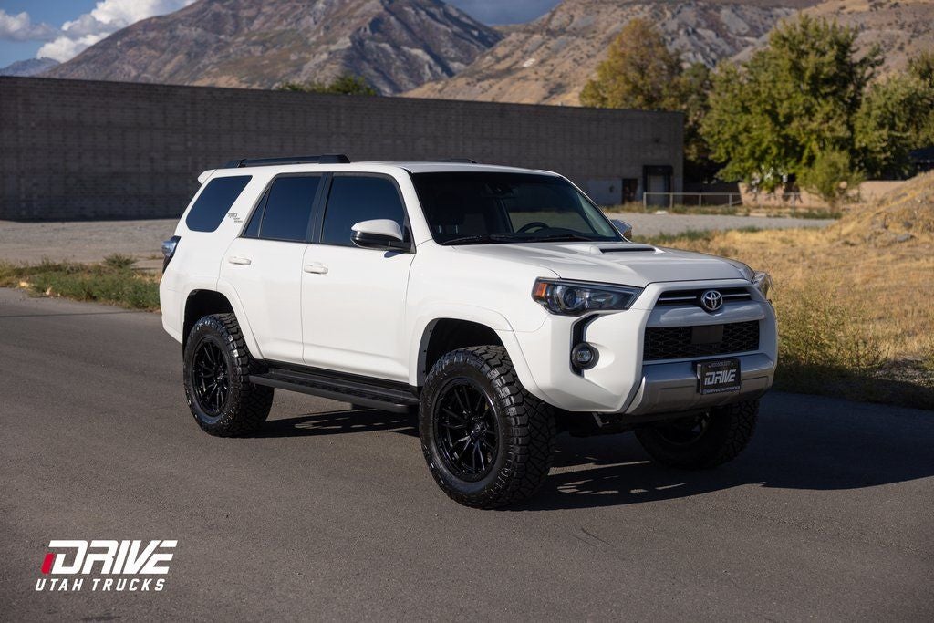 2022 Toyota 4Runner TRD Off-Road