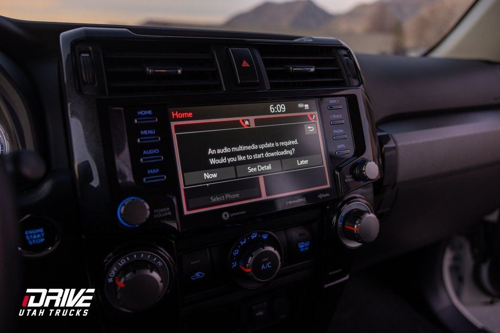 2022 Toyota 4Runner TRD Off-Road