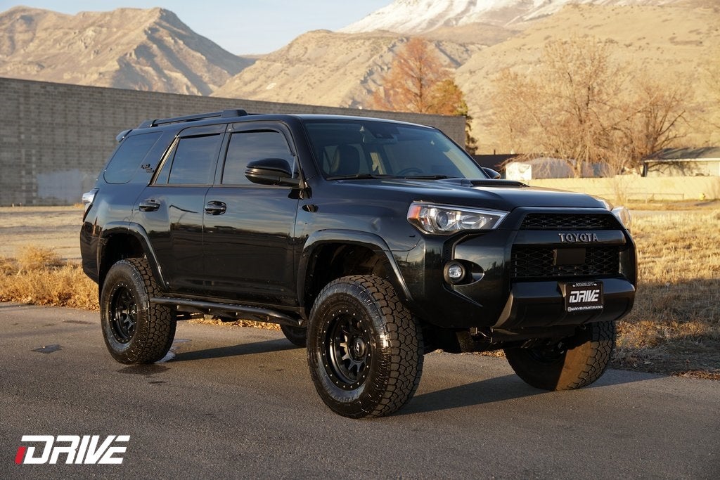 2022 Toyota 4Runner TRD Off-Road Premium